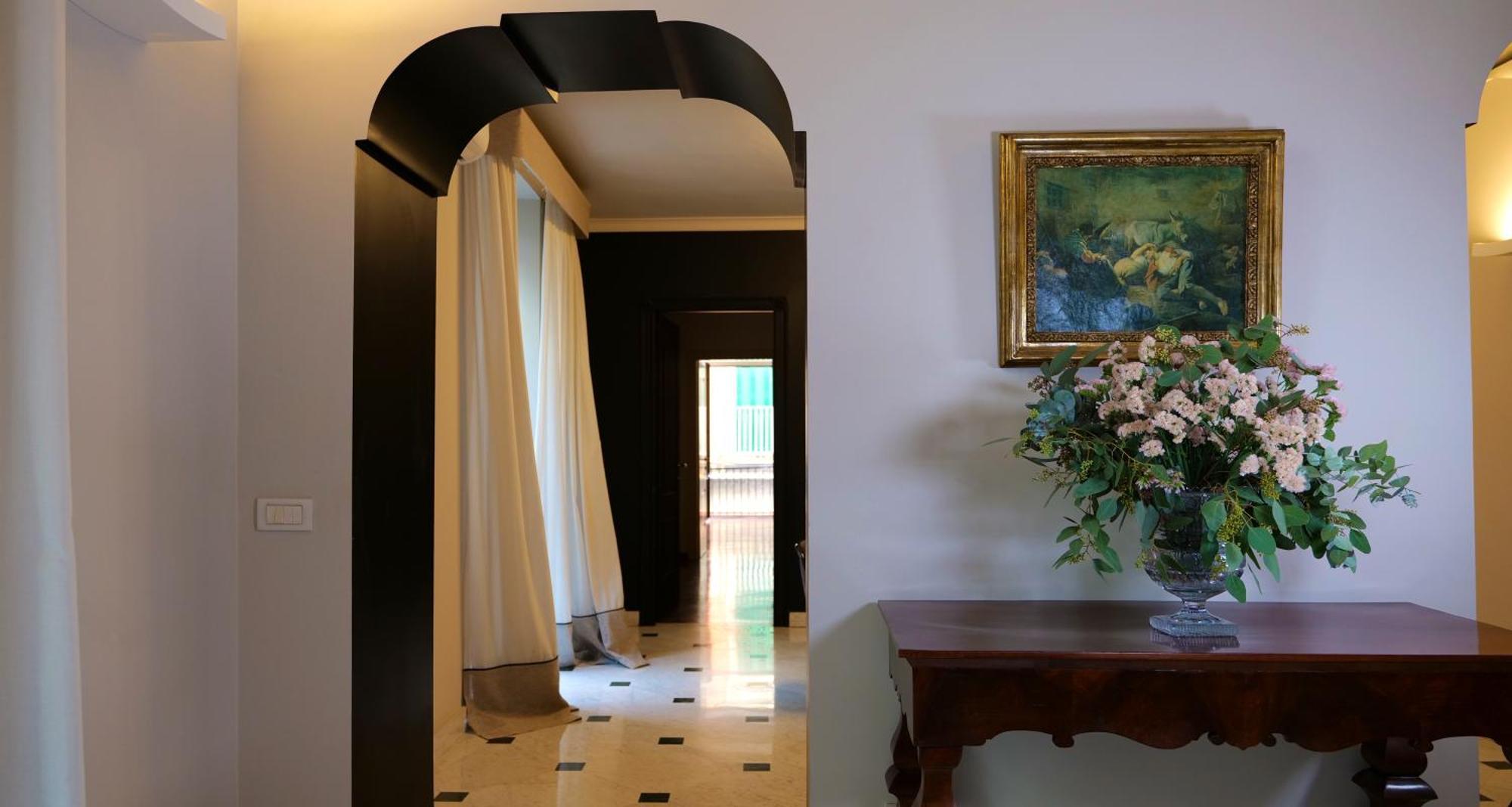 Luxury Piazzetta Rodino Naples