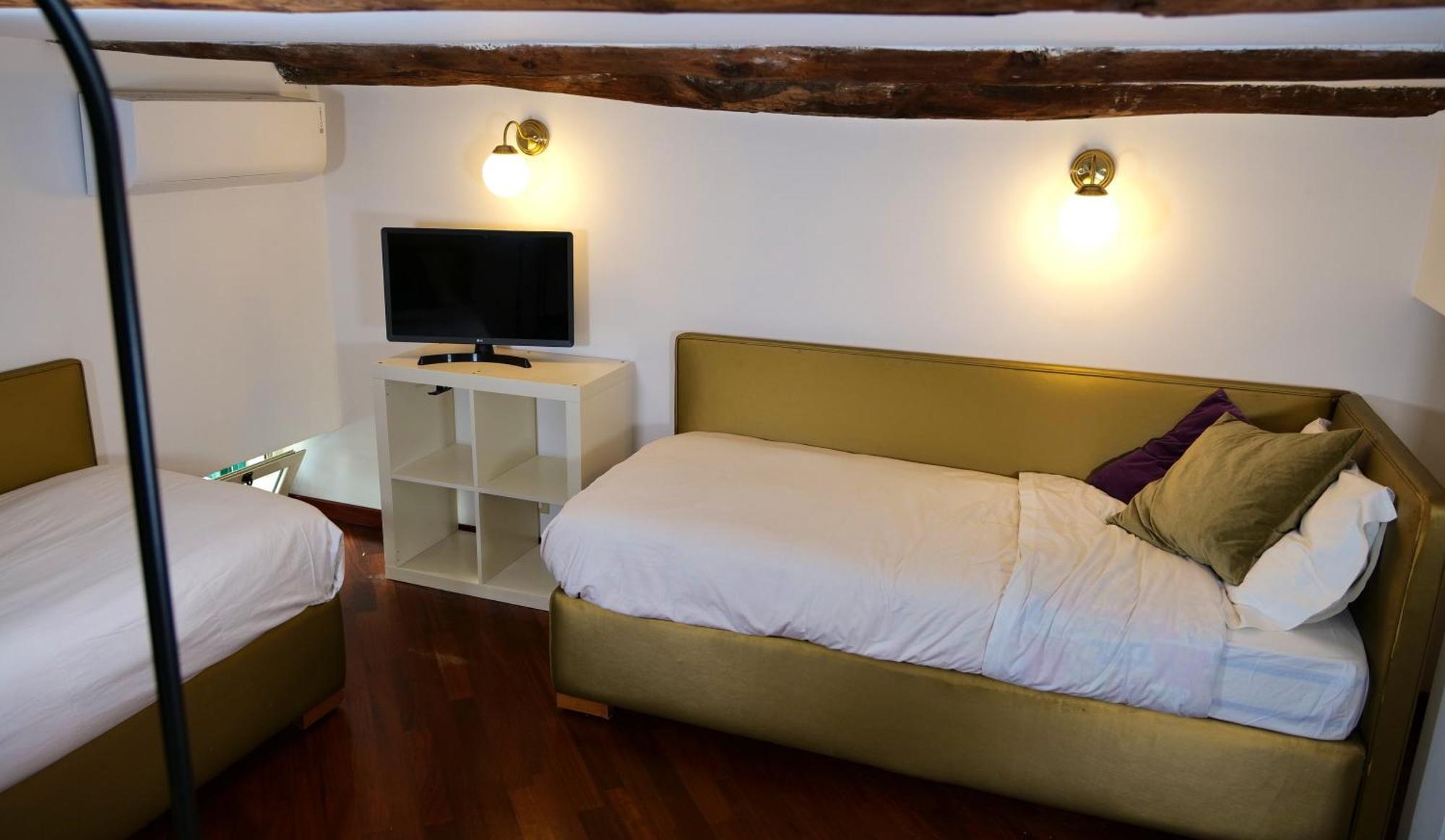 Luxury Piazzetta Rodino