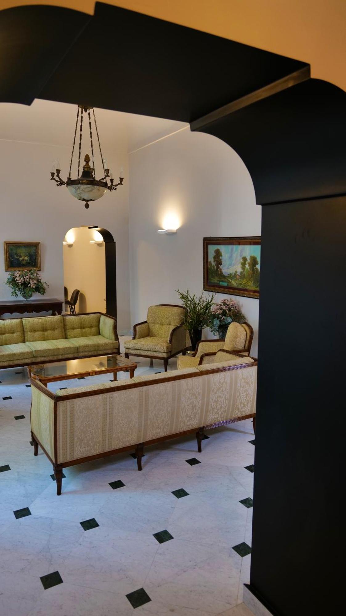 Luxury Piazzetta Rodino Naples